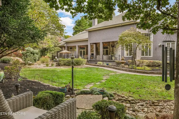 707 Prince George Parish Drive, Knoxville, TN 37934