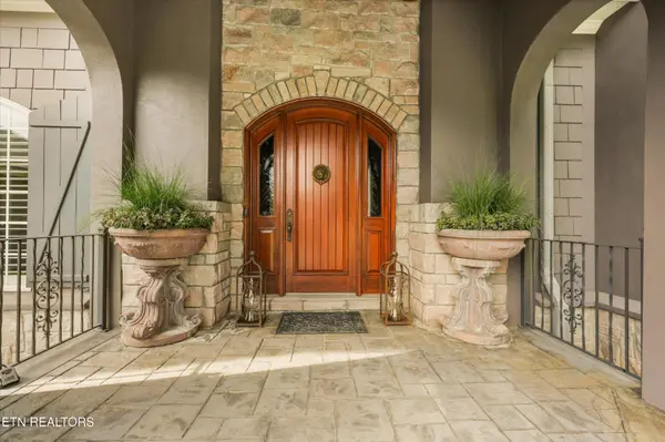 707 Prince George Parish Drive, Knoxville, TN 37934