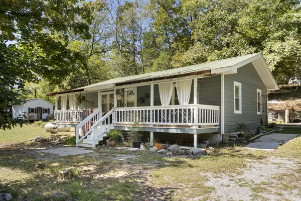 1225 Tanner Hollow Rd, Centerville, TN 37033