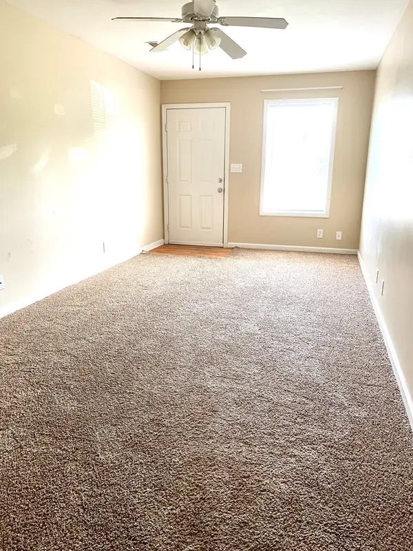 245 Senator Dr #A, Clarksville, TN 37042