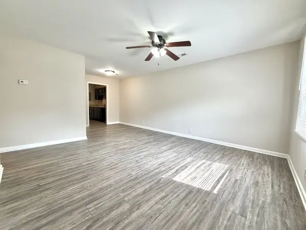 408 Redbud Ln, Clarksville, TN 37043