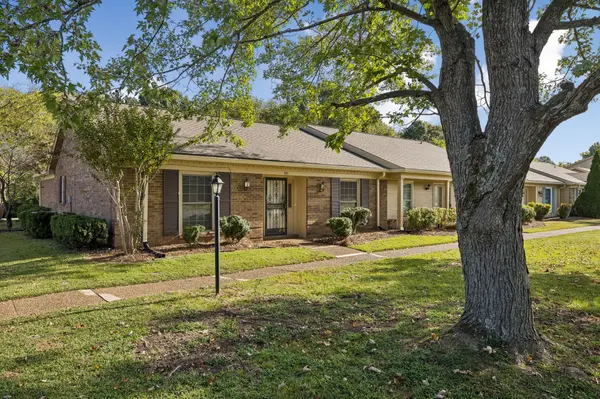 918 Todd Preis Dr, Nashville, TN 37221