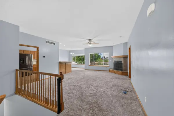 620 S Stoneridge St, Valley Center, KS 67147