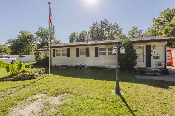 261 S Wayne, Haysville, KS 67060