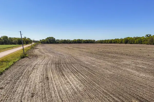 0000 N Hoover Rd., Valley Center, KS 67147