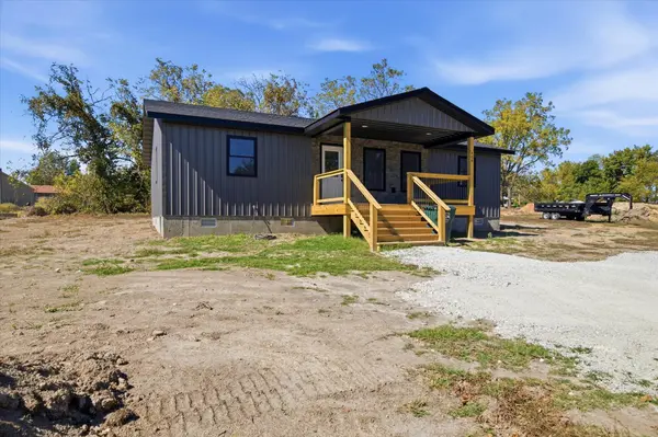 404 Wolthuis LN, Mountain Grove, MO 65711