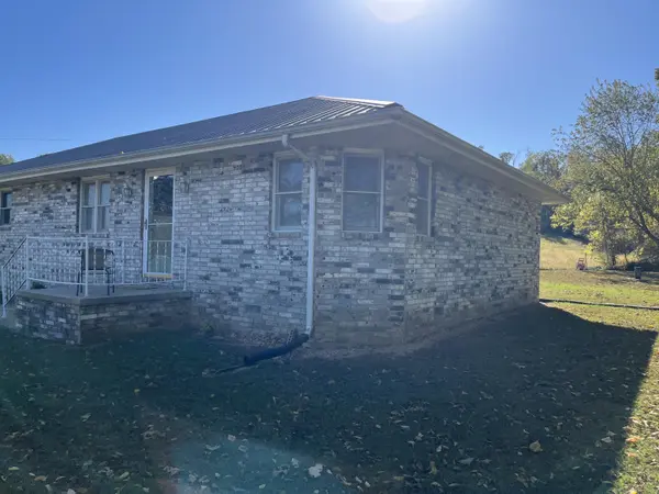 16224 Farm Road 1120, Cassville, MO 65625