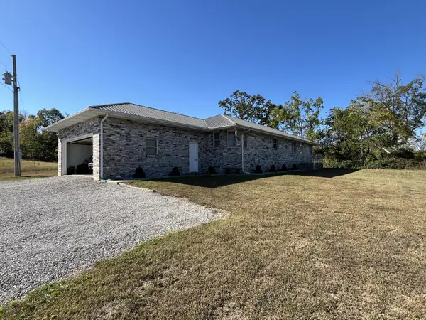 16224 Farm Road 1120, Cassville, MO 65625