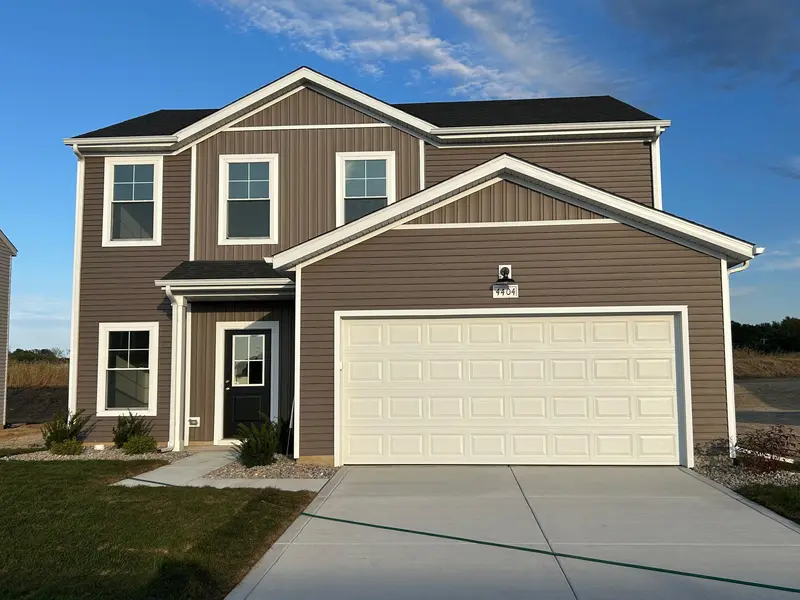4404 Wren PL, Valparaiso, IN 46385