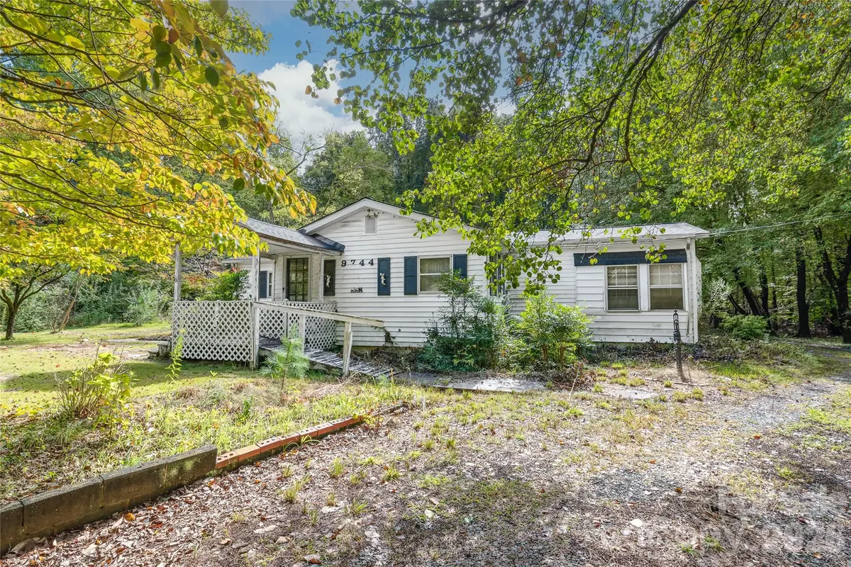 9744 Truelight Church RD, Mint Hill, NC 28227
