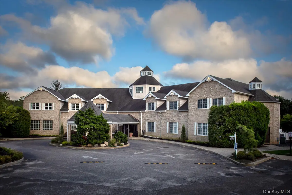 2 Victorian CT #387, Holtsville, NY 11742