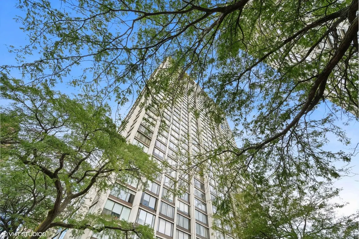 5455 N Sheridan RD #1801, Chicago, IL 60640