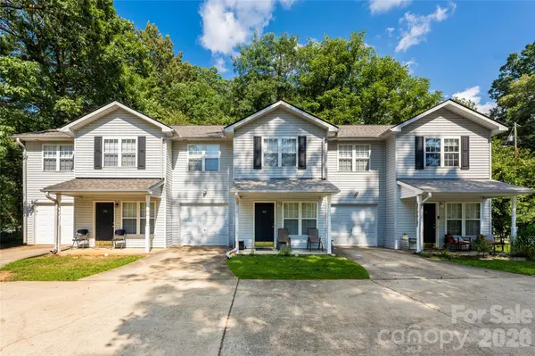 201 Birch LN, Arden, NC 28704