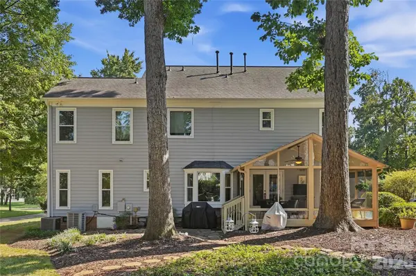 180 Bridgeport DR, Mooresville, NC 28117