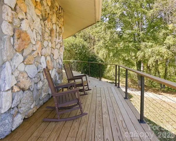 321 Eagles Nest RD, Leicester, NC 28748