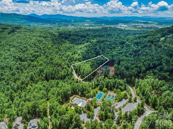 31 Promenade DR, Asheville, NC 28803