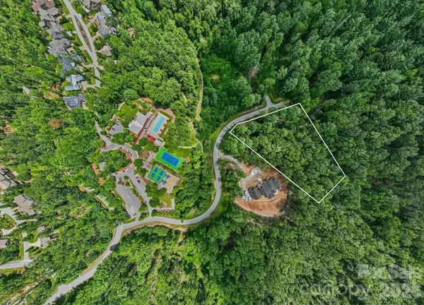 31 Promenade DR, Asheville, NC 28803
