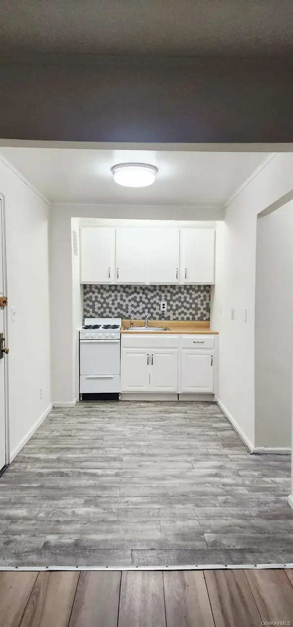 485 East Lincoln AVE #212, Mount Vernon, NY 10550