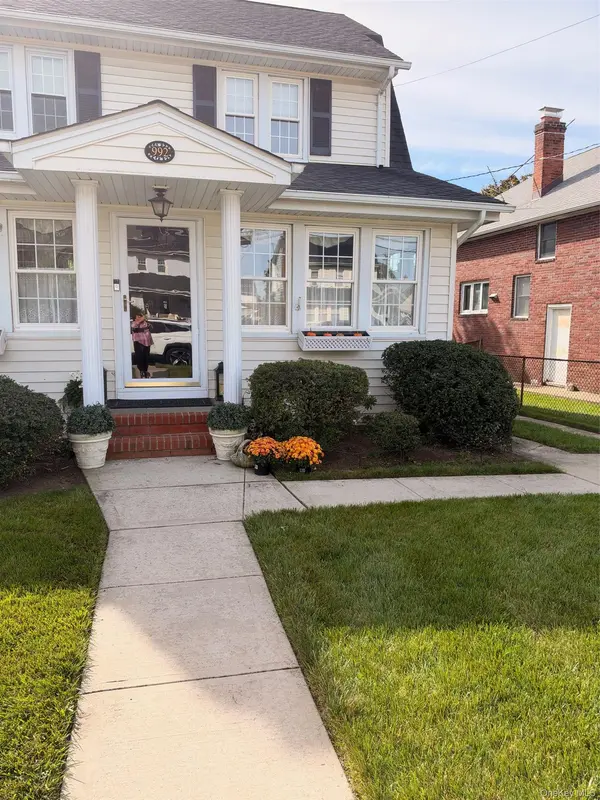 992 Davison PL, Baldwin, NY 11510