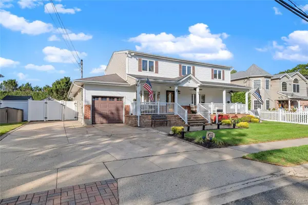 85 N Walnut ST #0, Massapequa, NY 11758