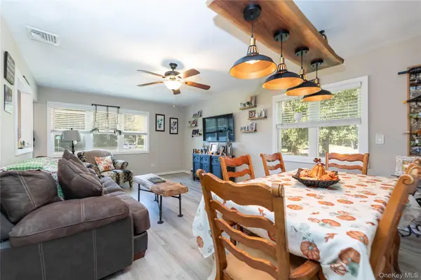 109 Dogwood RD, Mastic Beach, NY 11951