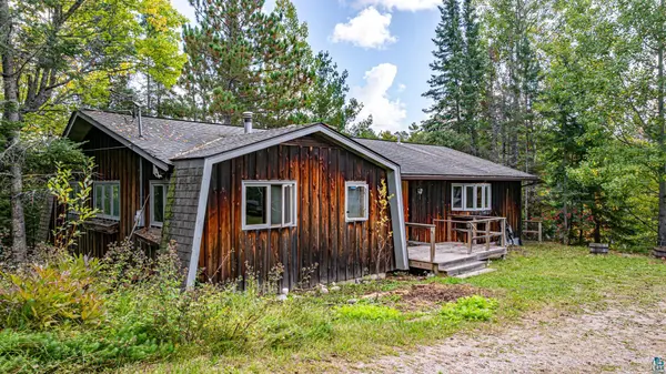 438 Buck View Rd, Ely, MN 55731