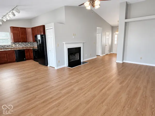 3442 Enclave LN, Greenwood, IN 46143