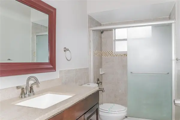 15926 HIDDEN LAKE CIR, Clermont, FL 34711