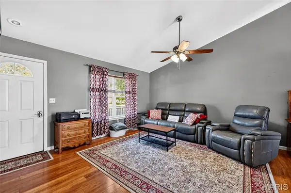 106 Rottmann DR, Marthasville, MO 63357