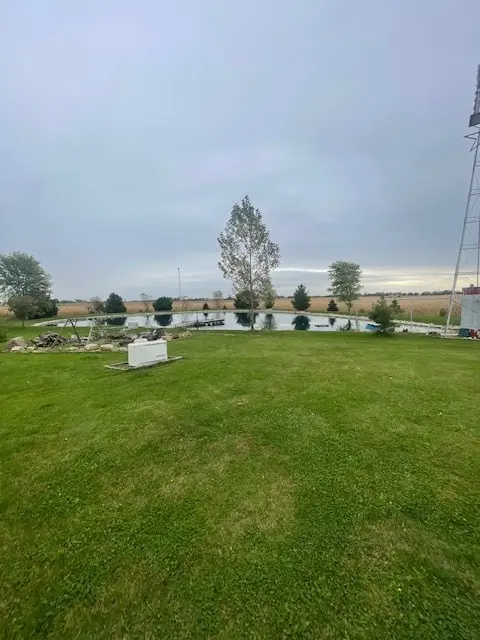 1655 E Delite Inn RD, Beecher, IL 60401