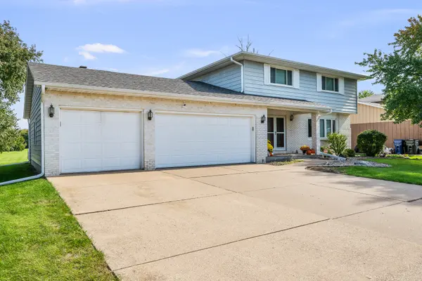 3105 Kelling ST, Davenport, IA 52804