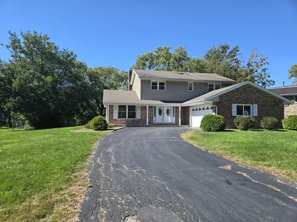 784 Exmoor RD, Olympia Fields, IL 60461