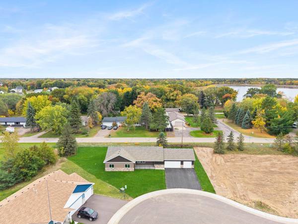 1058 241st LN NE, East Bethel, MN 55005