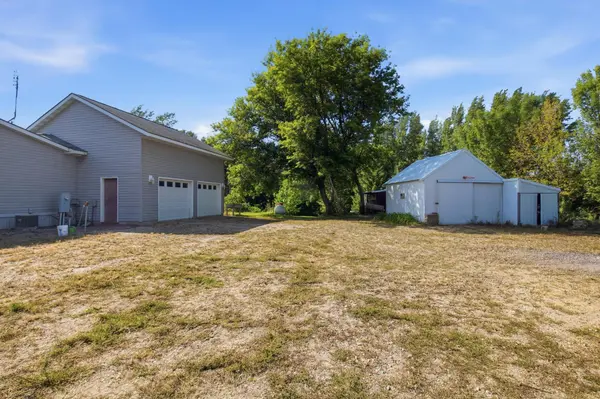 990 180th AVE SE, Kerkhoven, MN 56252