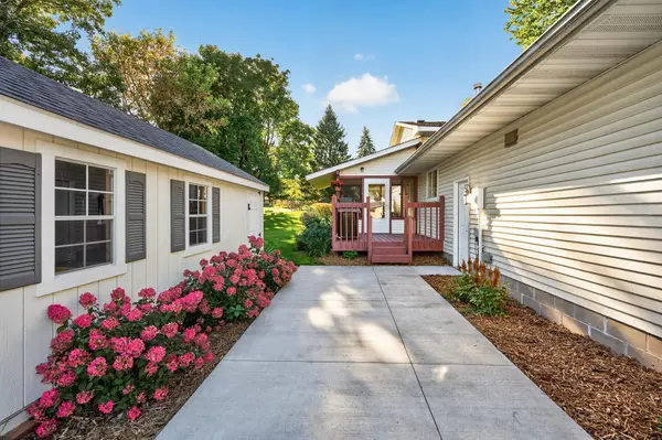 4270 Victoria ST N, Shoreview, MN 55126
