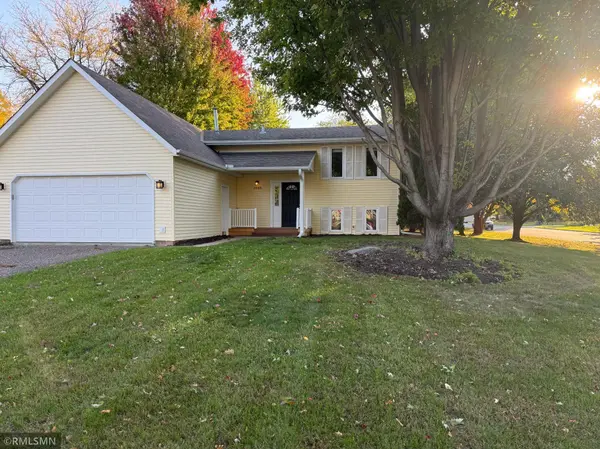 3888 Gibraltar TRL, Eagan, MN 55123