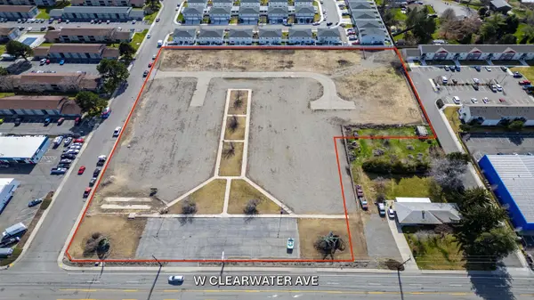 5705 W Clearwater Ave, Kennewick, WA 99336