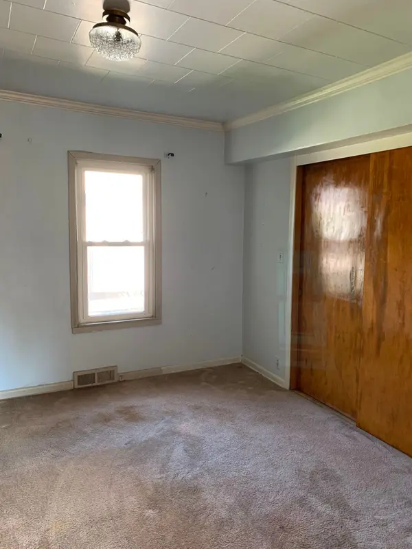 1620 MT VERNON ST, Oshkosh, WI 54901-3027