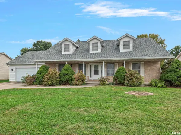 830 OAKBROOK AVE, Chatham, IL 62629