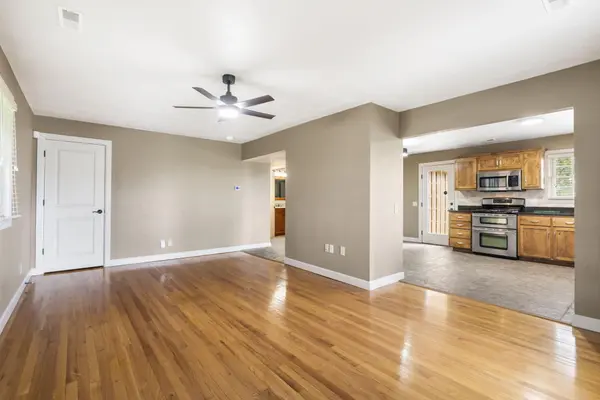 5761 S Farm Road 247, Rogersville, MO 65742