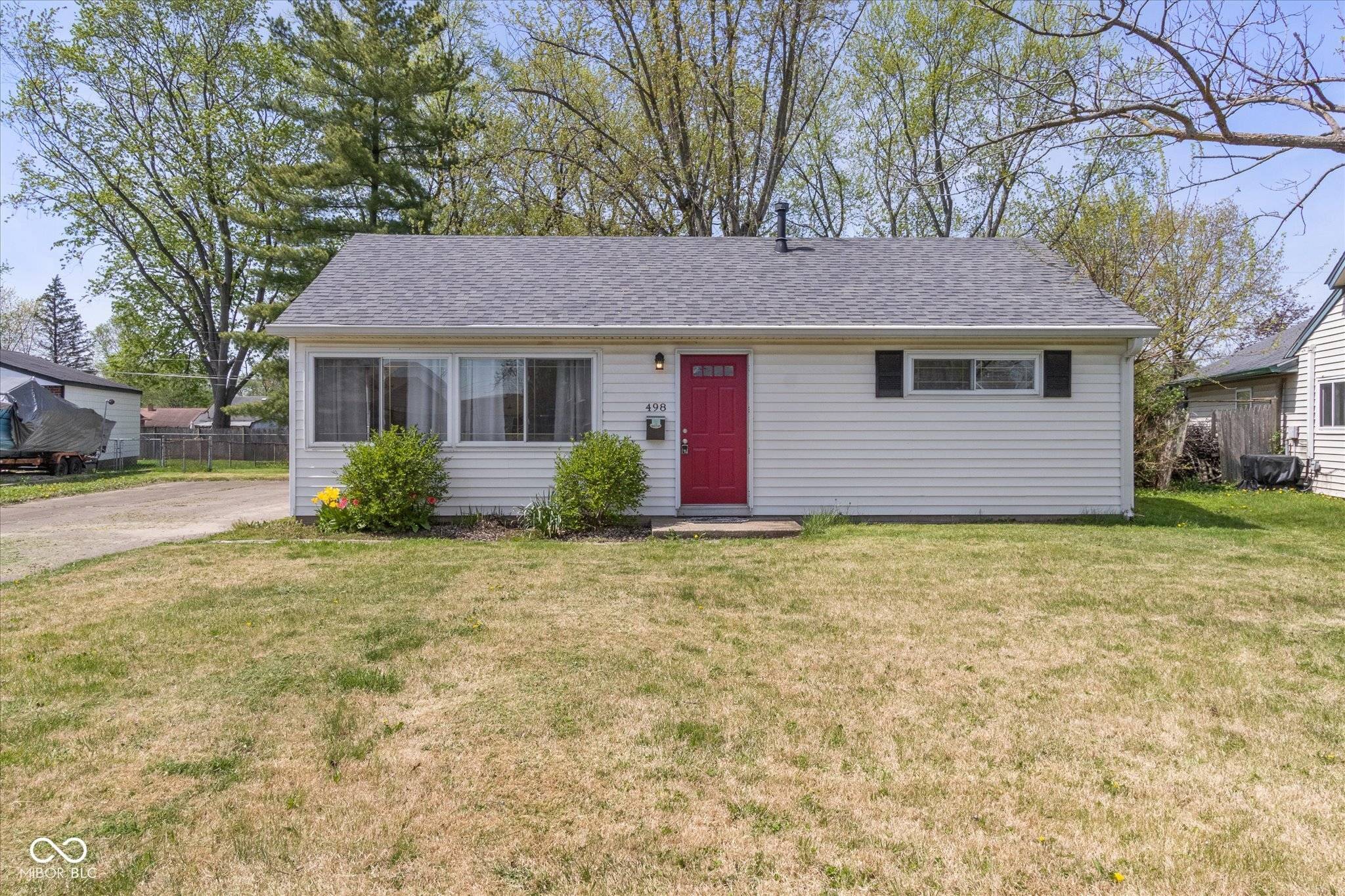 498 Northgate DR, Greenwood, IN 46143