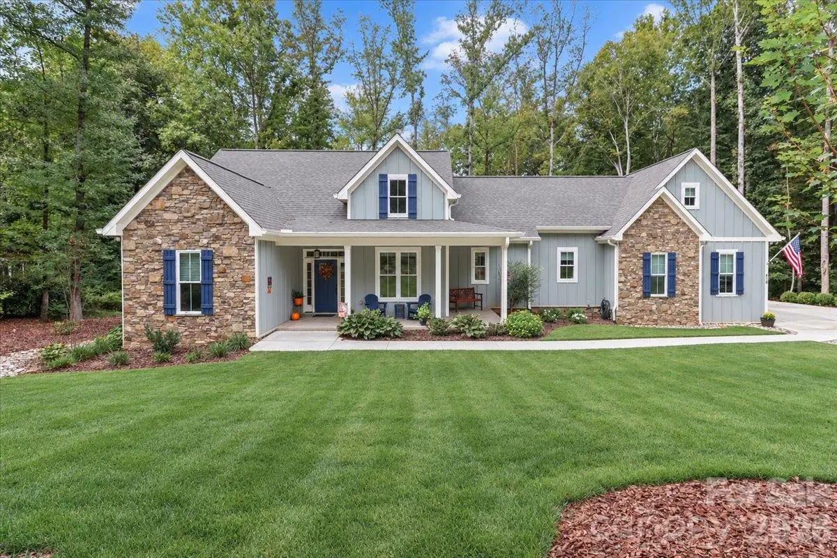 618 Saint Cloud DR, Statesville, NC 28625