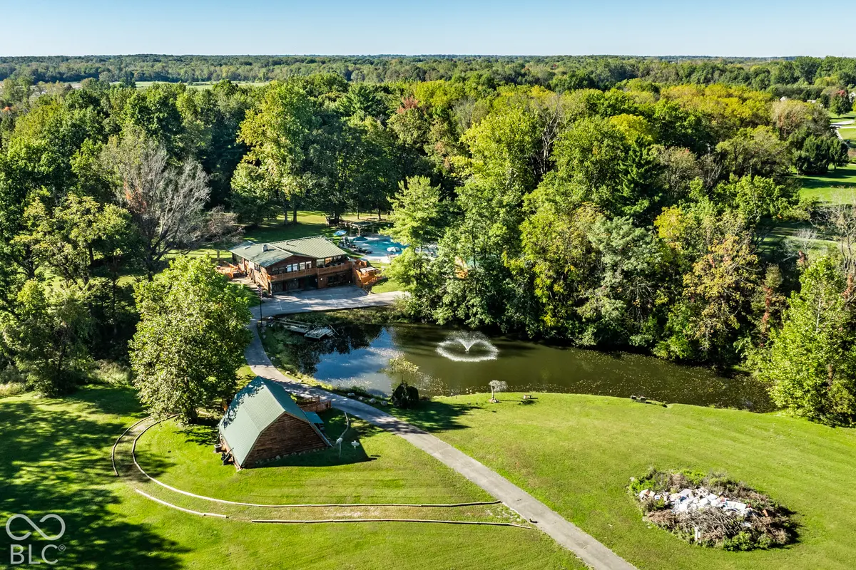 9502 E 100 S, Zionsville, IN 46077