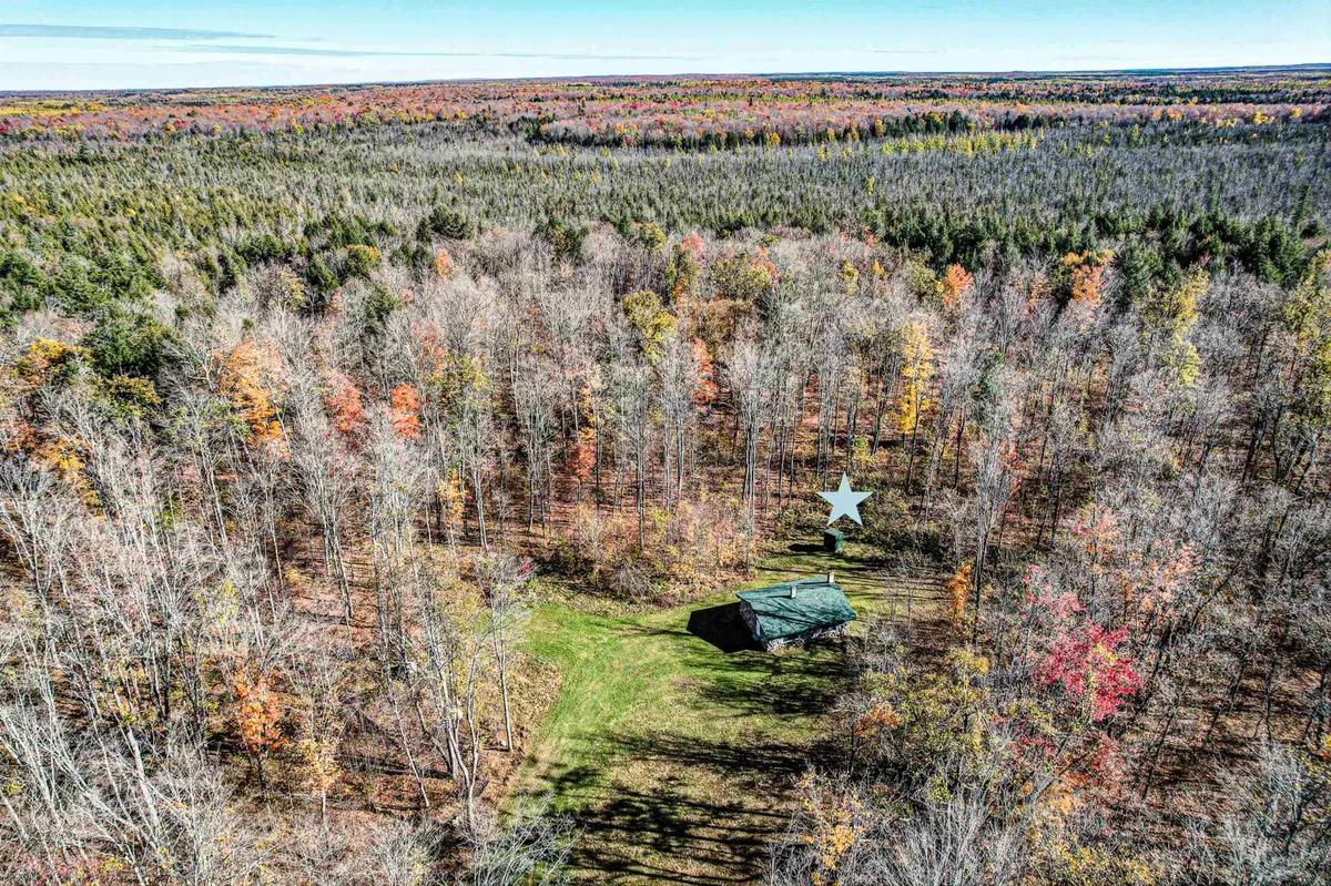 6739 DOUBLE BEND RD, Newald, WI 54511