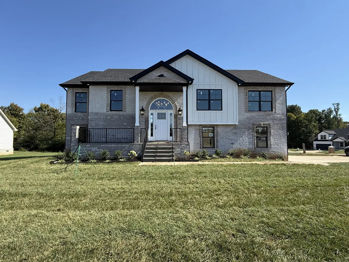 351 Hereford Farms, Clarksville, TN 37043