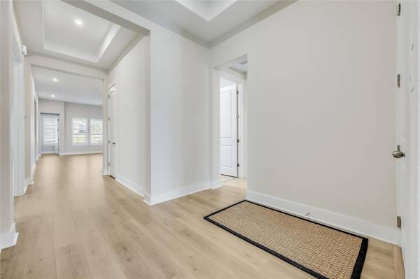 8000 Sunrise Ravine PASS, Lago Vista, TX 78645