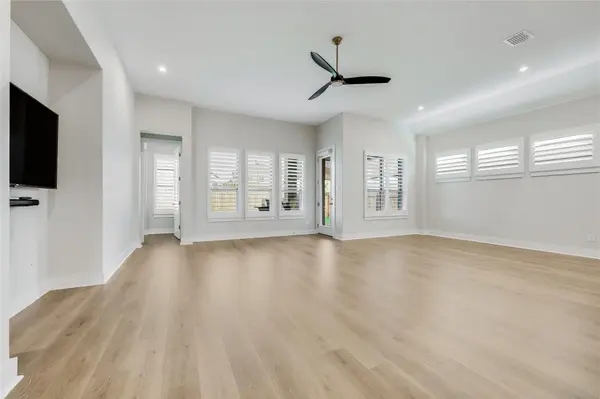 8000 Sunrise Ravine PASS, Lago Vista, TX 78645