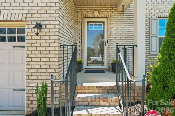 1677 Scarbrough CIR SW, Concord, NC 28025