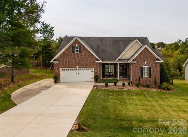 120 Riley DR, Taylorsville, NC 28681