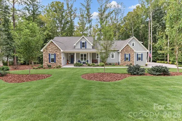 618 Saint Cloud DR, Statesville, NC 28625